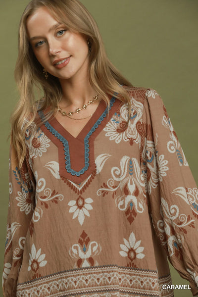 Border Print V-Neck Blouse