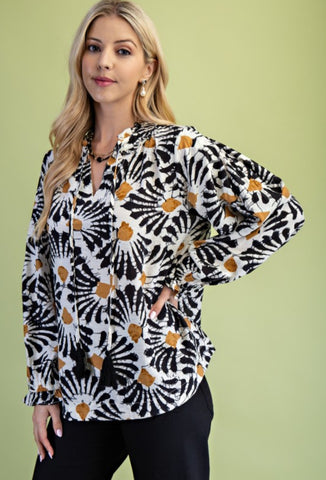 Long-Sleeve Black/White W/self Tie Tassel